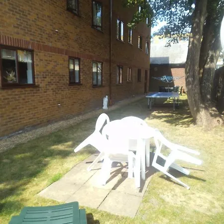 Quayside Close Holiday Apartments Poole Room photo